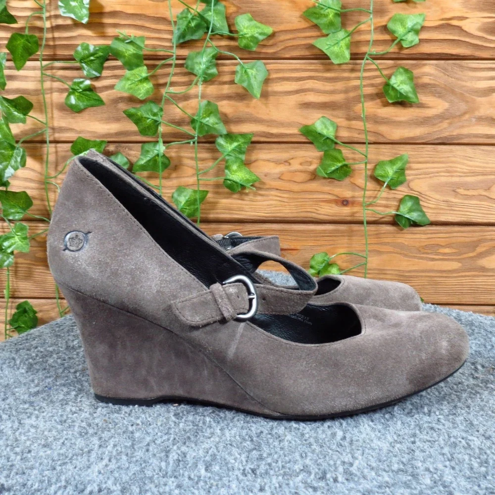 Born Jordana Women Mary Jane Wedge Pumps Size 7.5 Work Office Taupe Gray Suede